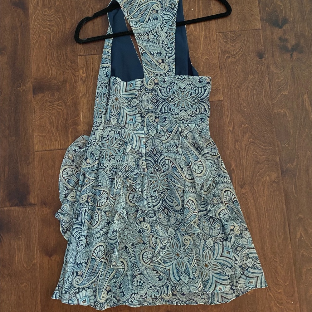 BCBG RUFFLE DRESS - Picture 2 of 2